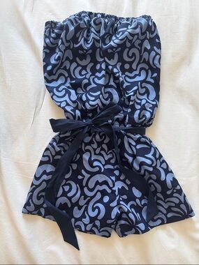 Strapless Navy Blue Patterned Romper with Waist Tie
